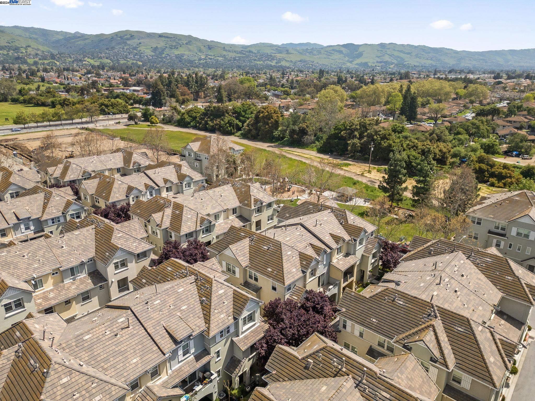 2559 Riparian Ct