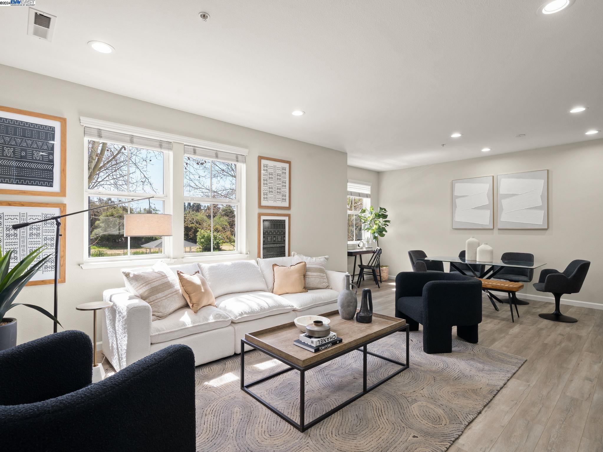 2559 Riparian Ct