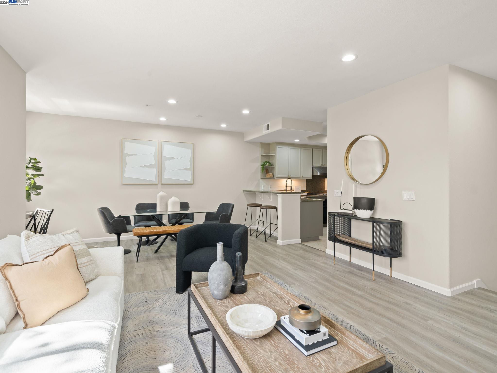 2559 Riparian Ct