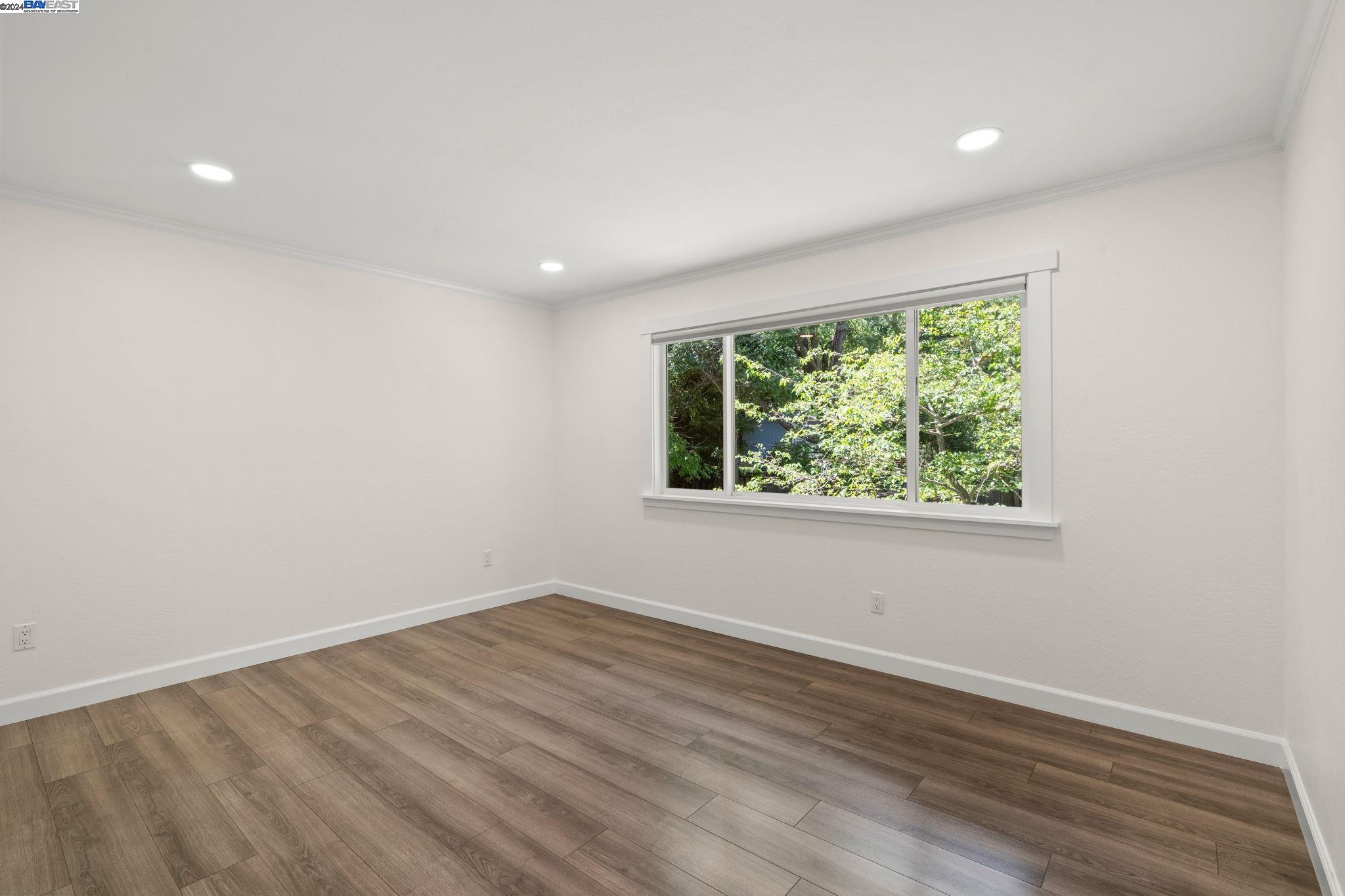 1065 Ocho Rios Dr