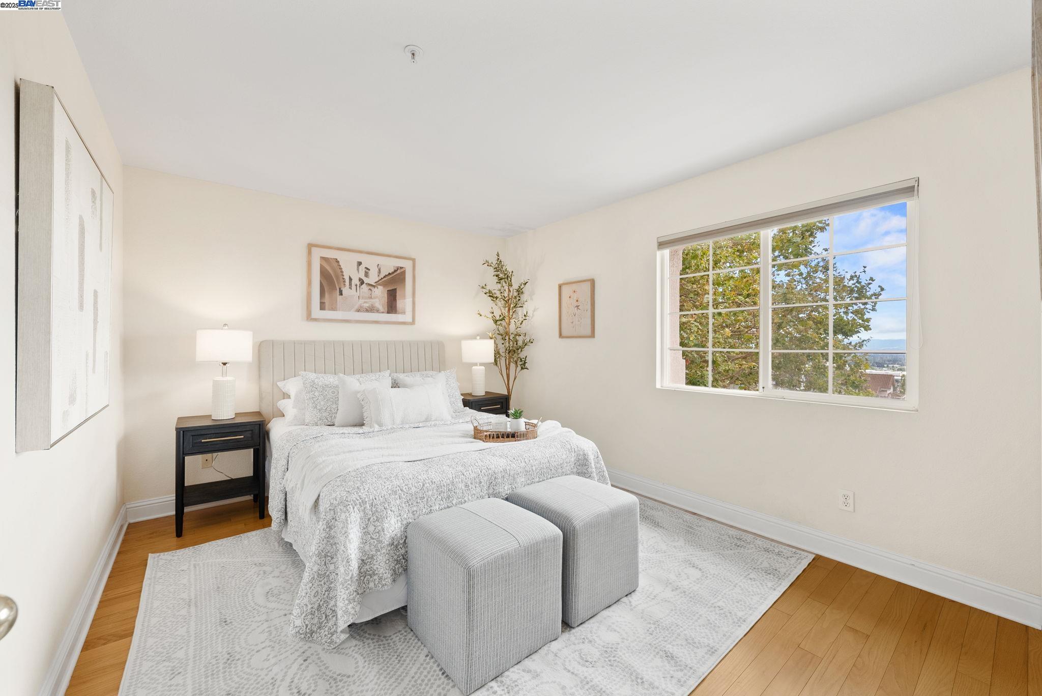 1000 Silver Maple Lane