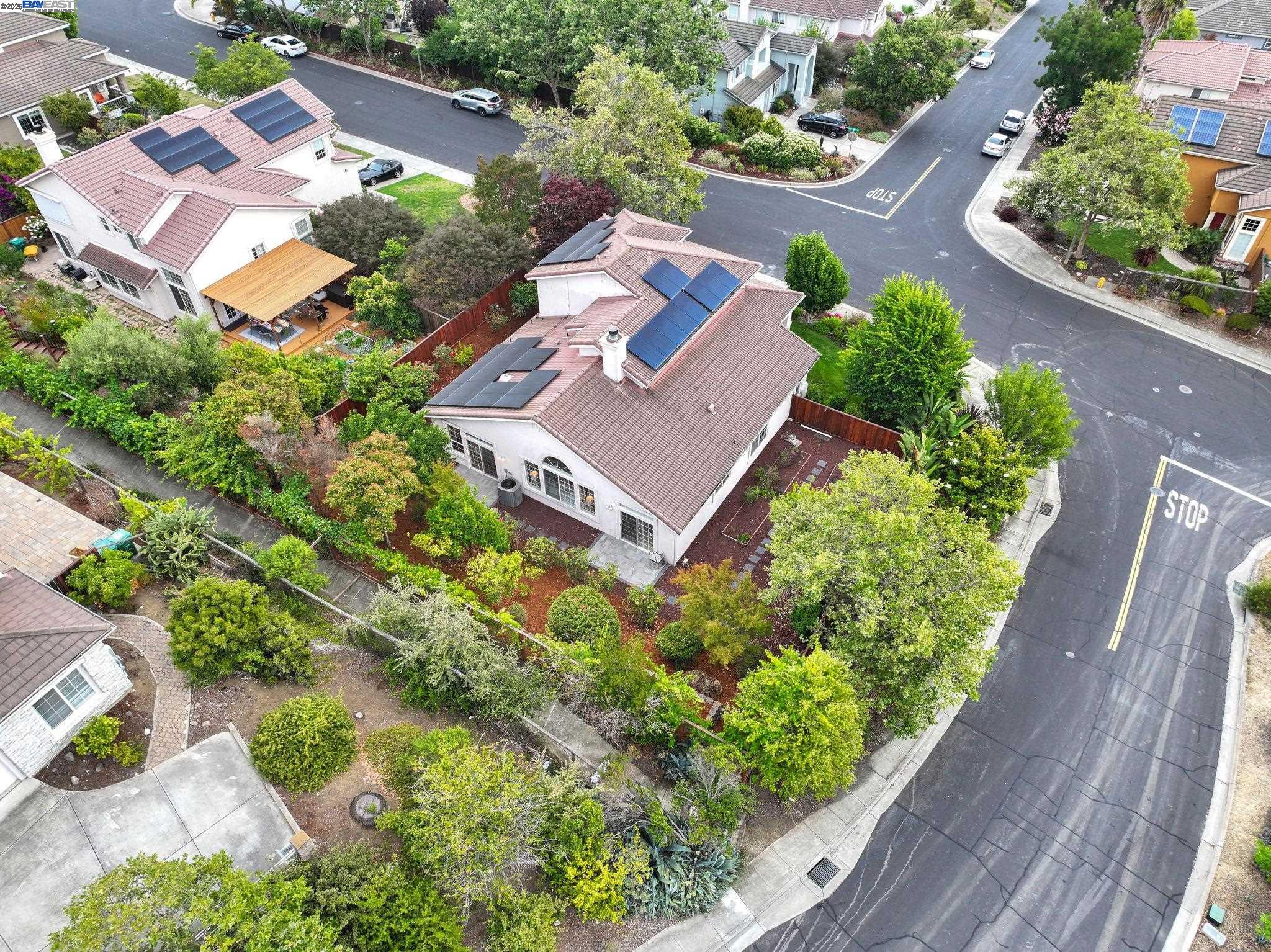 1000 Silver Maple Lane
