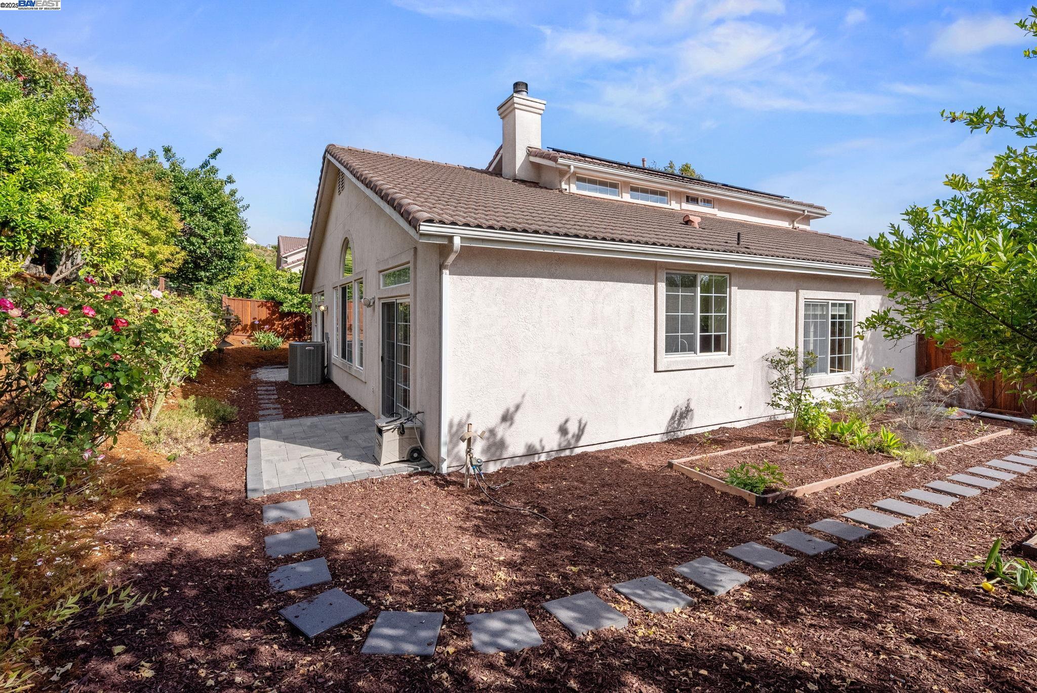1000 Silver Maple Lane