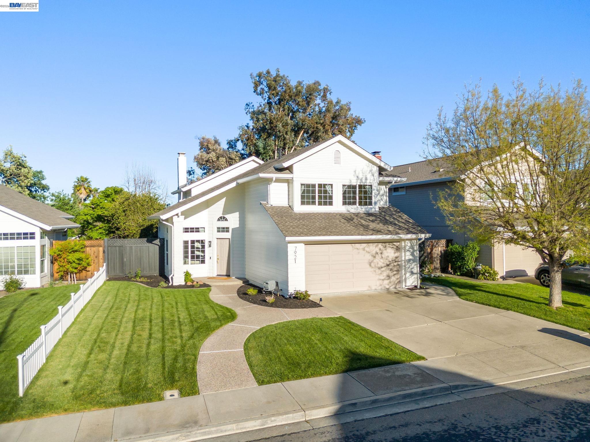 7921 Crossridge Dr