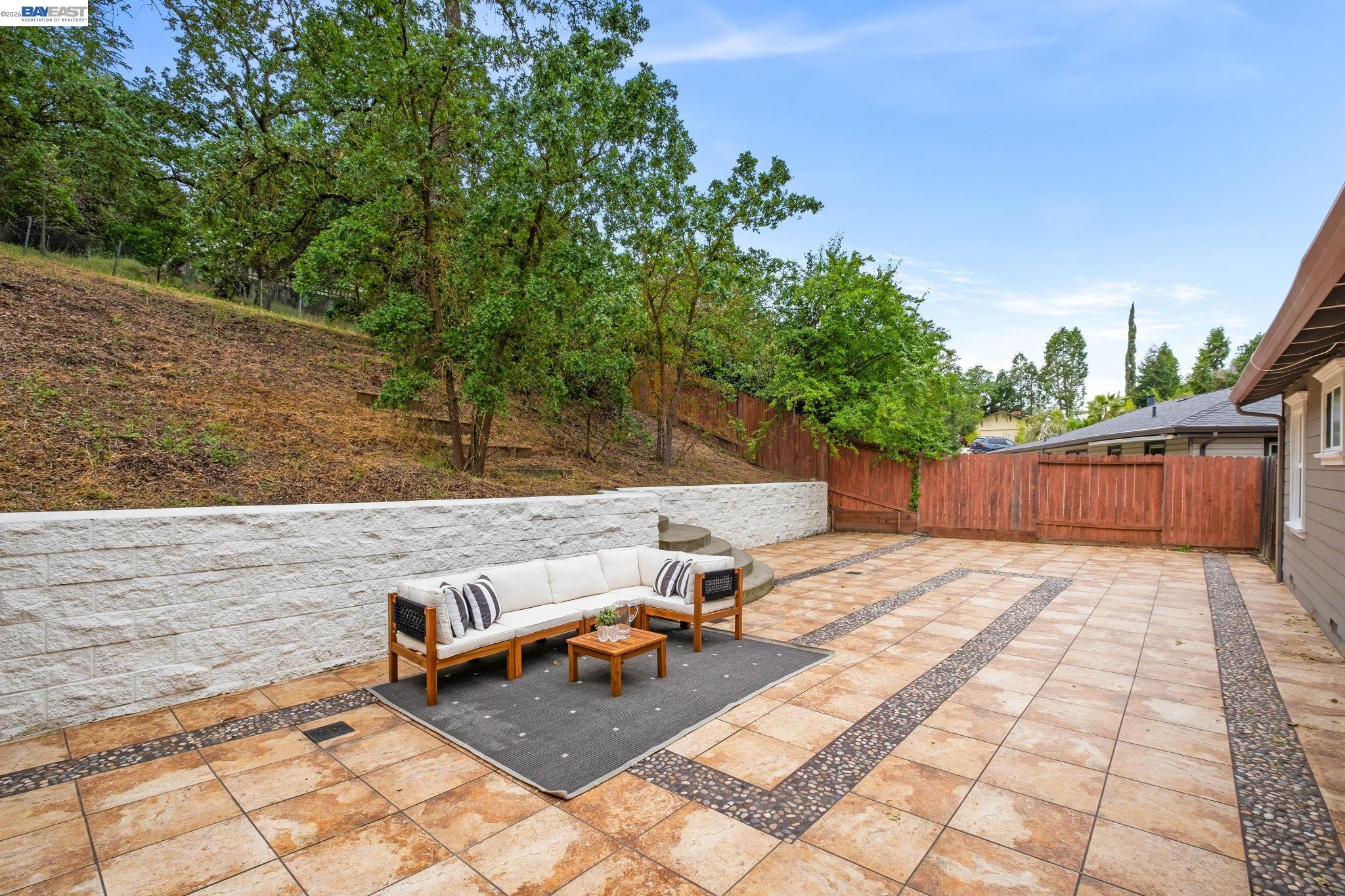 11 Rudgear Dr