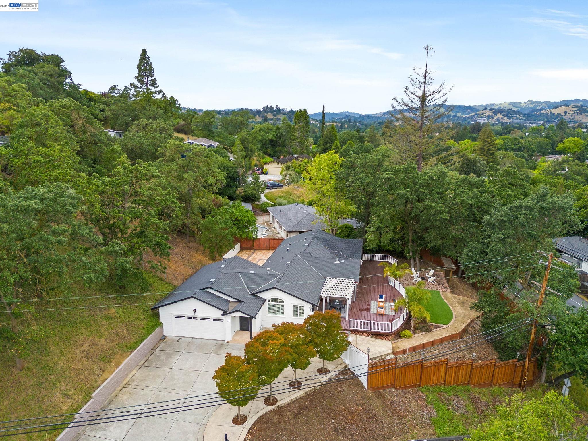 11 Rudgear Dr