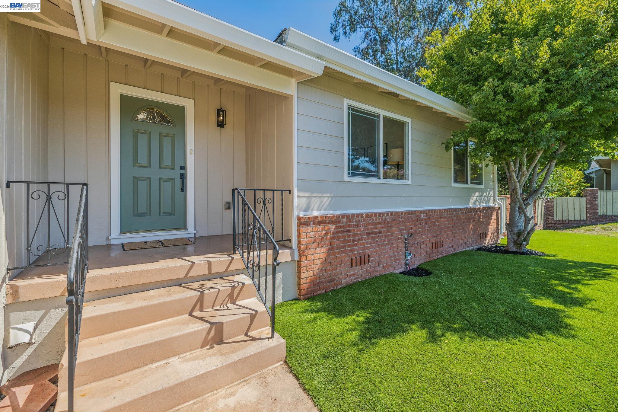24818 Saint Luke Ct