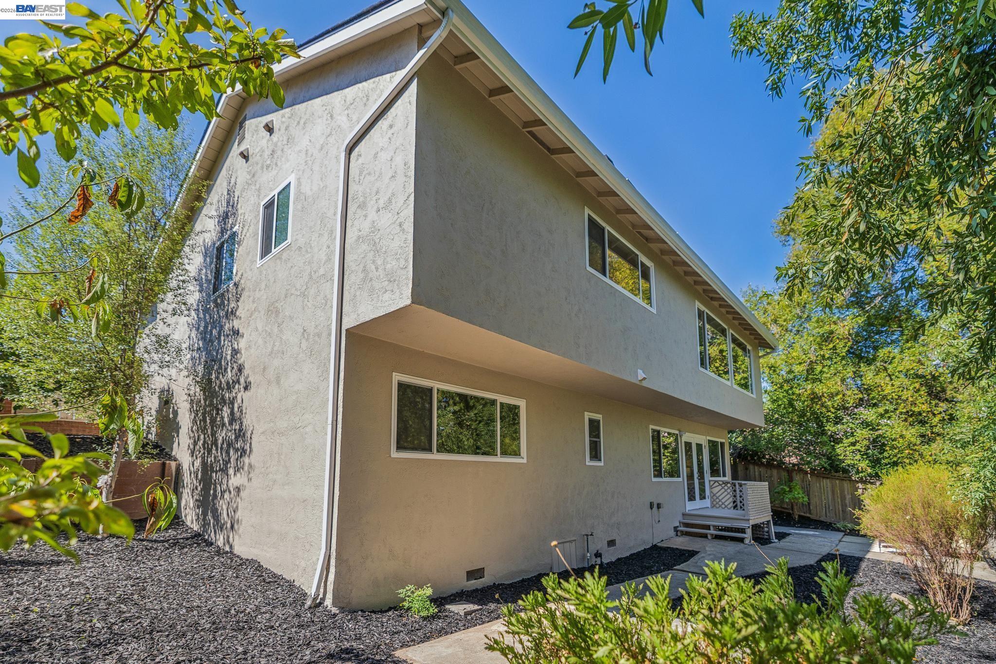 24818 Saint Luke Ct