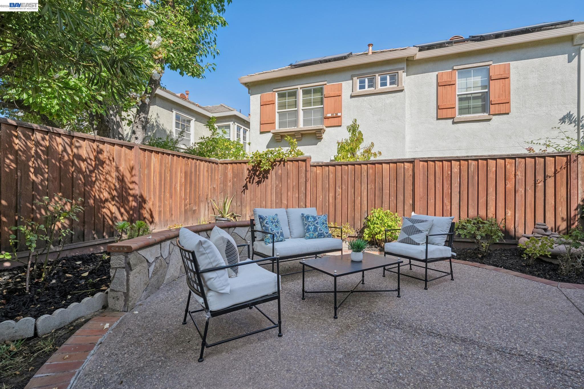 2628 Photinia Ct