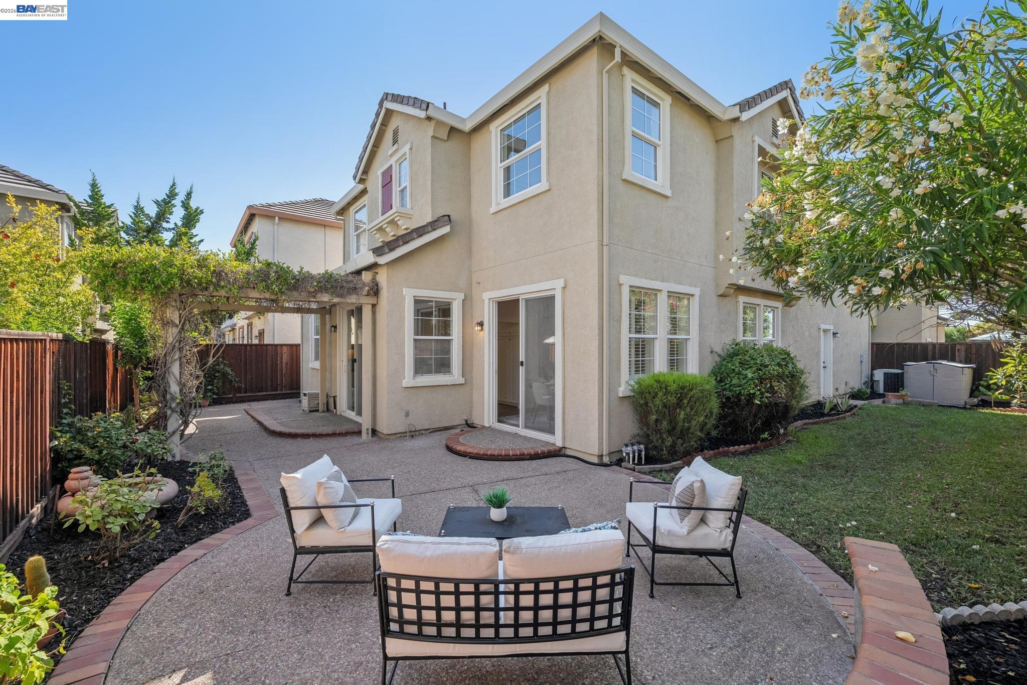 2628 Photinia Ct