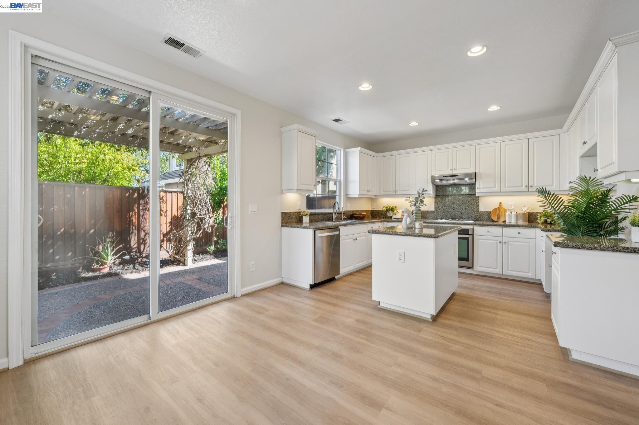 2628 Photinia Ct