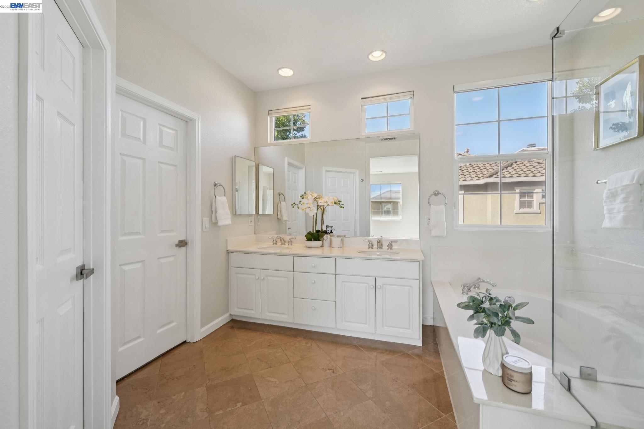 2628 Photinia Ct