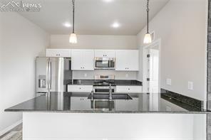 800 Endeavor Way