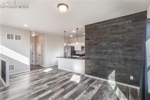 800 Endeavor Way