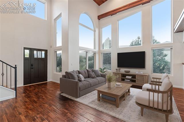 1455 Golden Hills Road