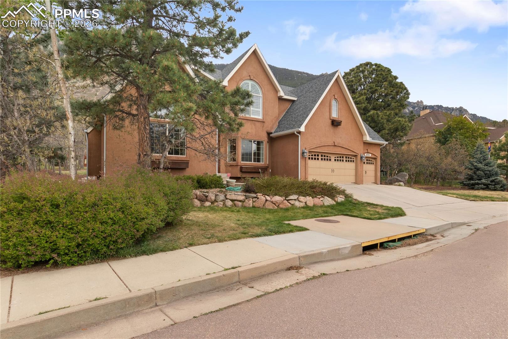 605 Paisley Drive