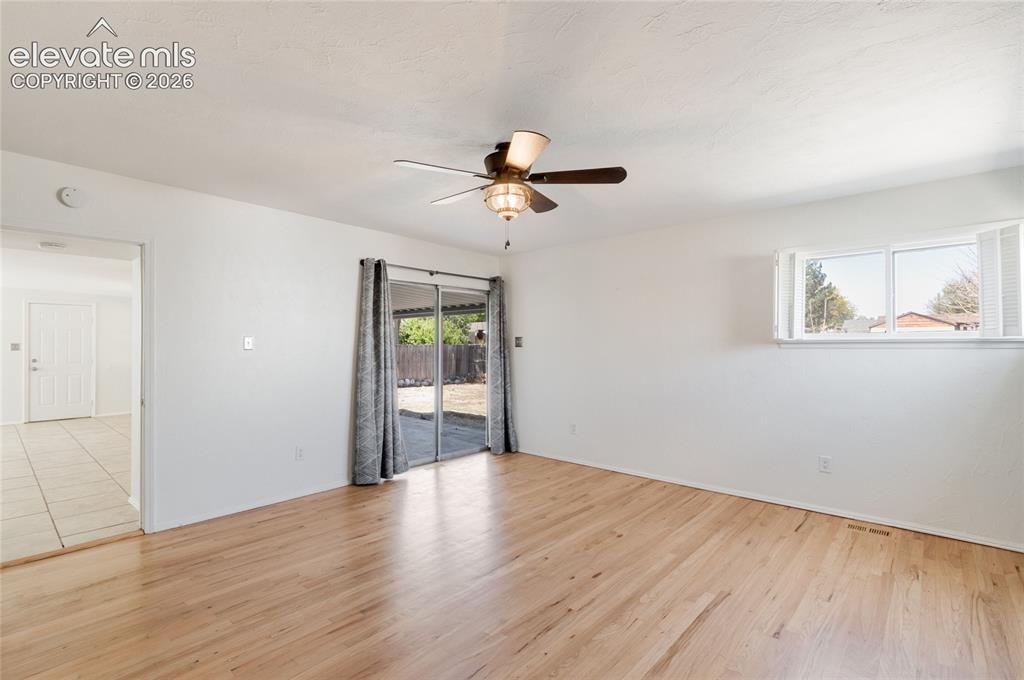 633 Prairie Avenue