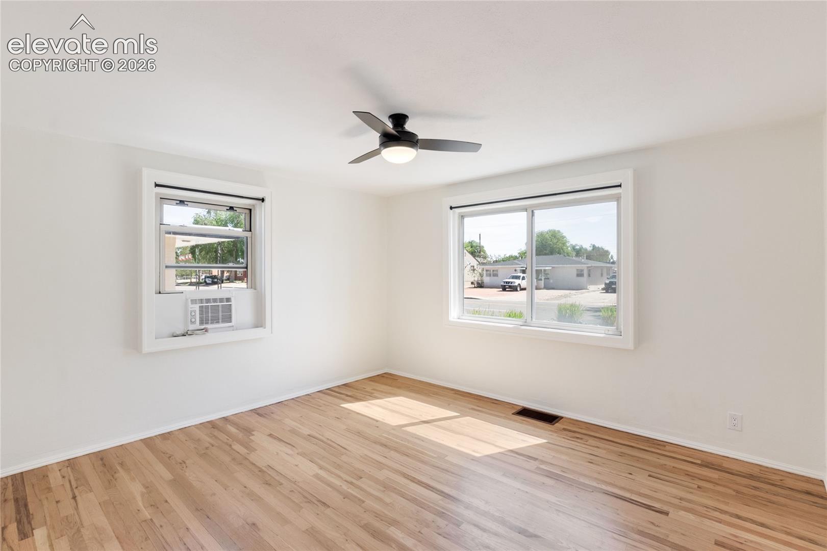 633 Prairie Avenue