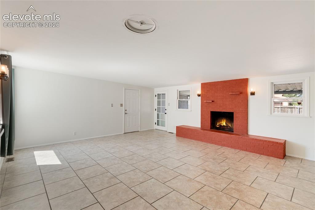 633 Prairie Avenue