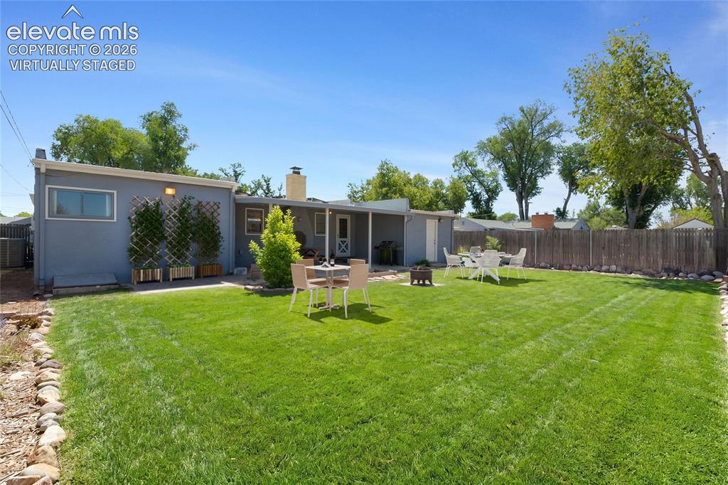 633 Prairie Avenue