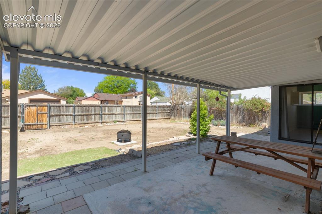 633 Prairie Avenue