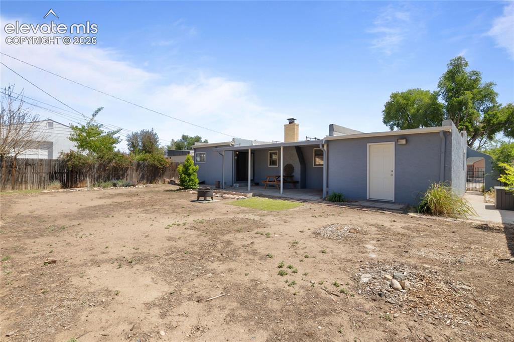633 Prairie Avenue