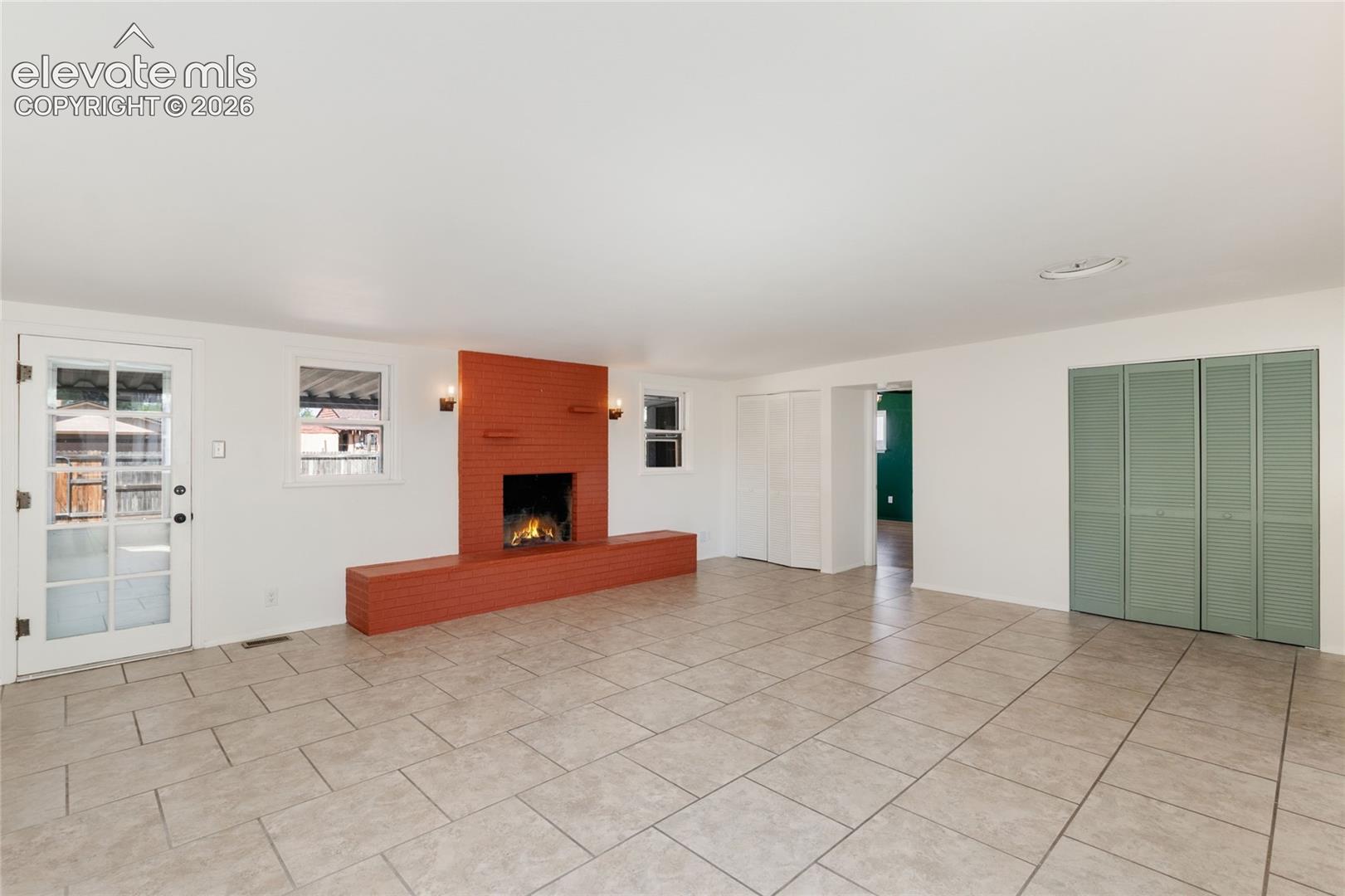 633 Prairie Avenue