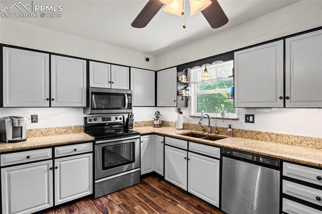 3045 Wandering Court