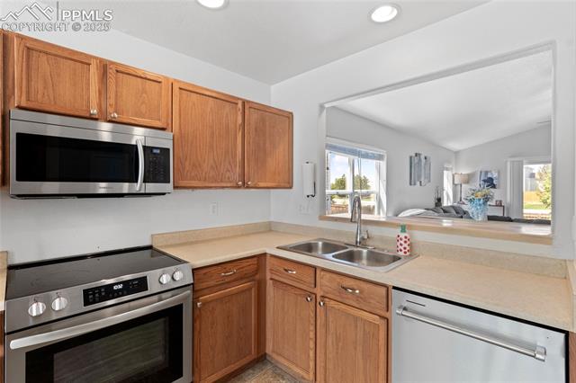 6534 Harvey Lane