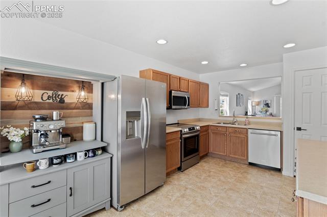 6534 Harvey Lane
