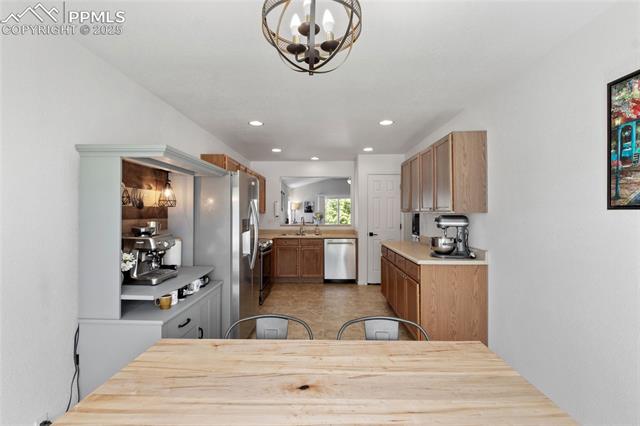 6534 Harvey Lane