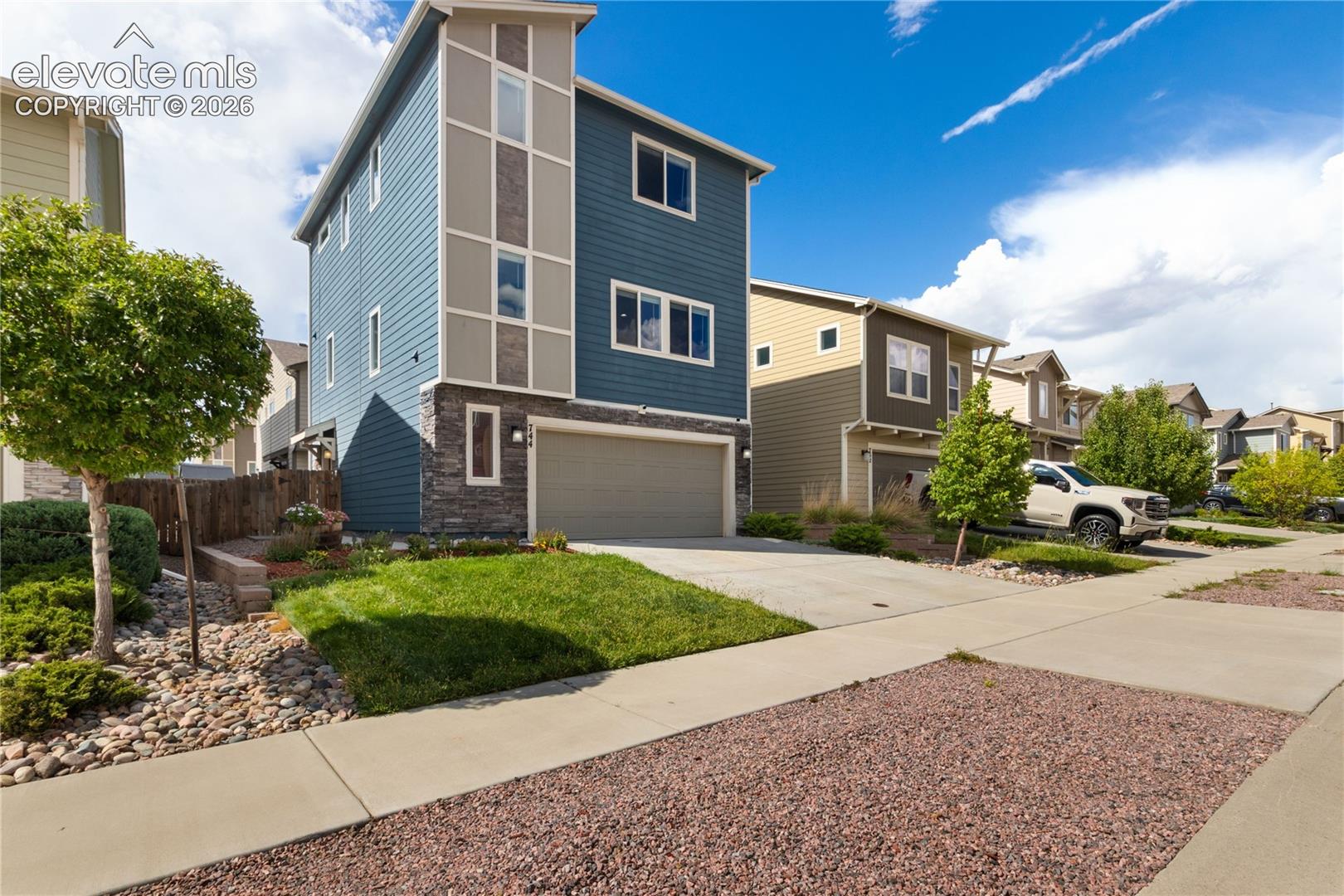 744 Endeavor Way