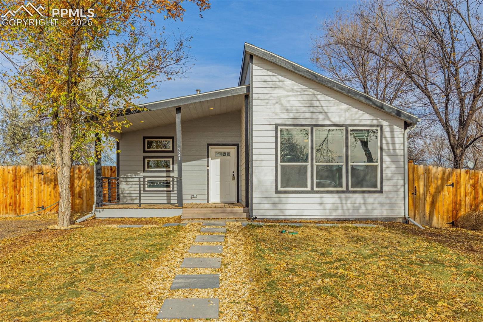 221 E Homer Drive