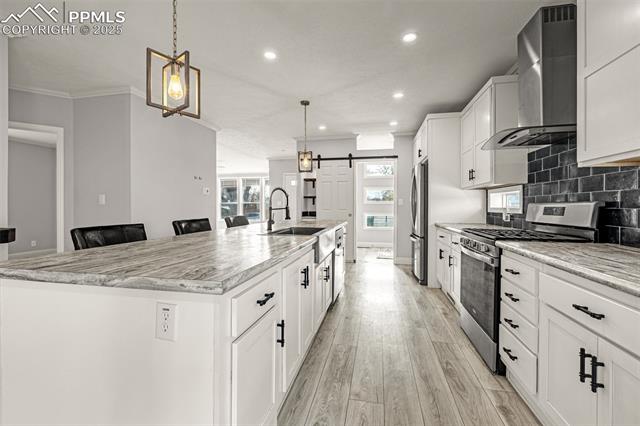 221 E Homer Drive