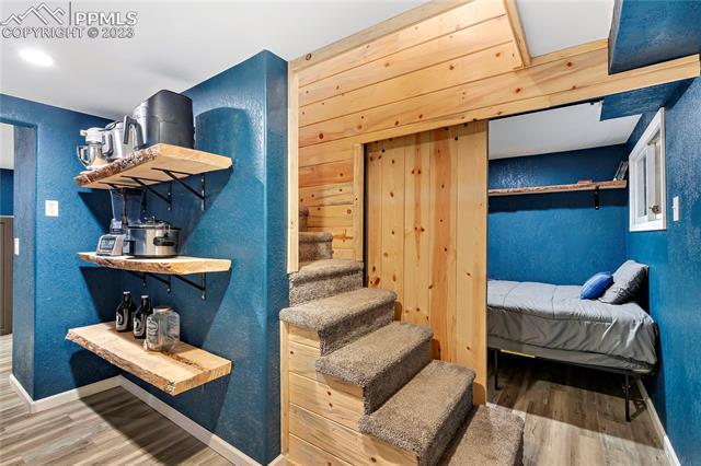 1685 Dorchester Drive