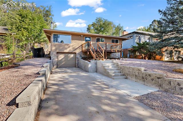 1685 Dorchester Drive