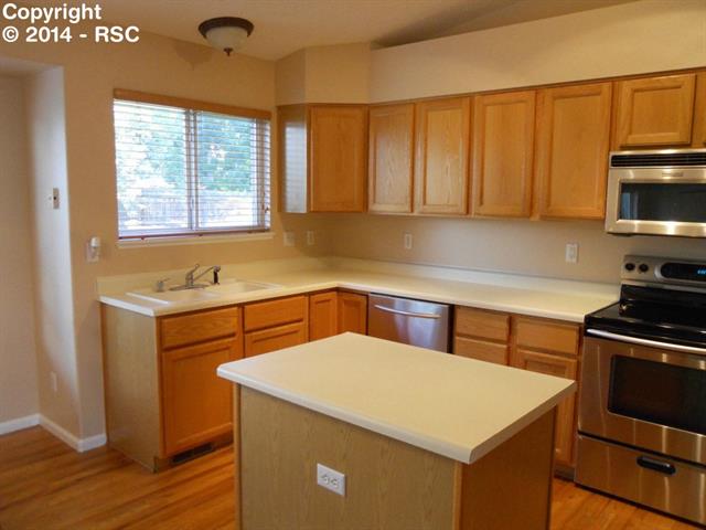 6880 Stockwell Drive