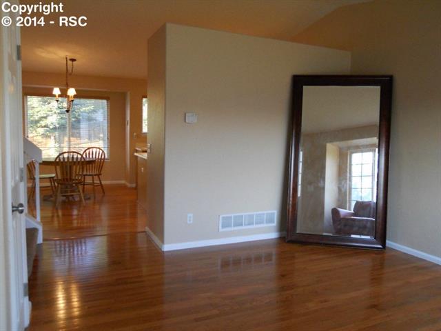 6880 Stockwell Drive