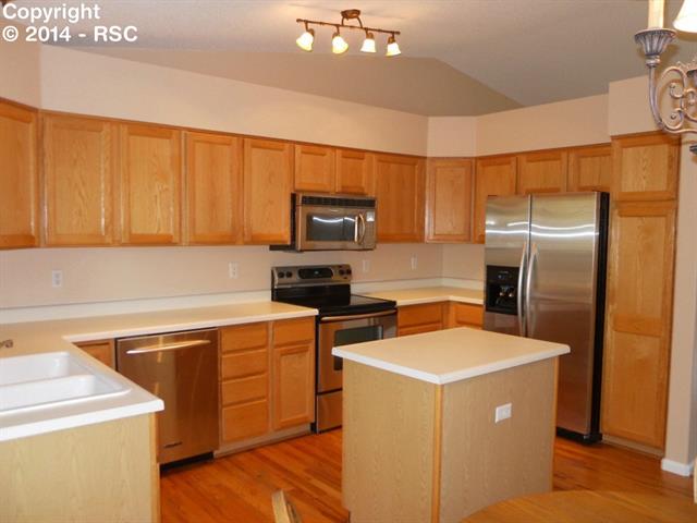 6880 Stockwell Drive