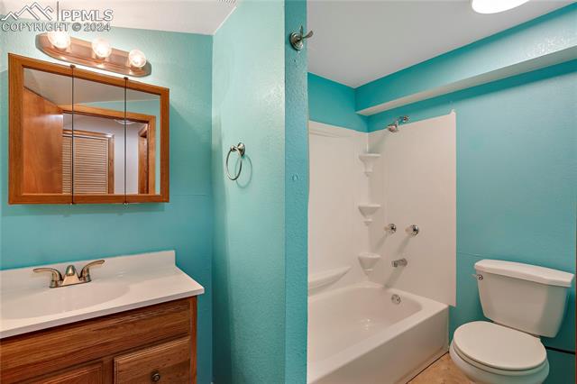 5181 Horse Carriage Road