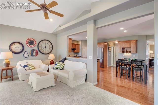 1425 Golden Hills Road