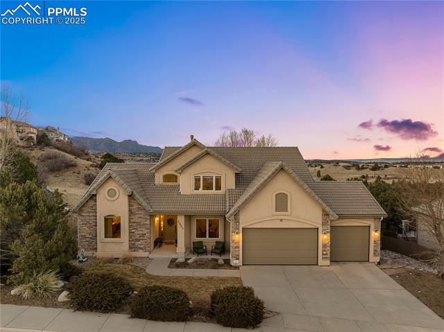 1425 Golden Hills Road