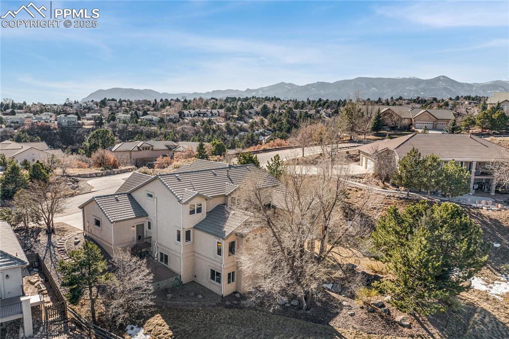 1425 Golden Hills Road