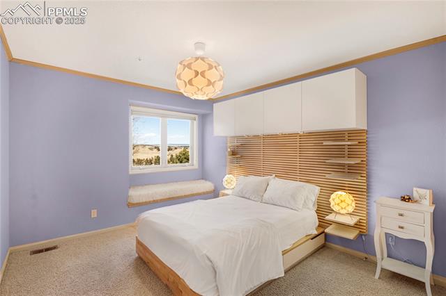 1425 Golden Hills Road