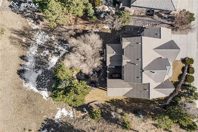 1425 Golden Hills Road