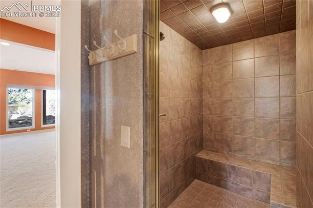 1425 Golden Hills Road