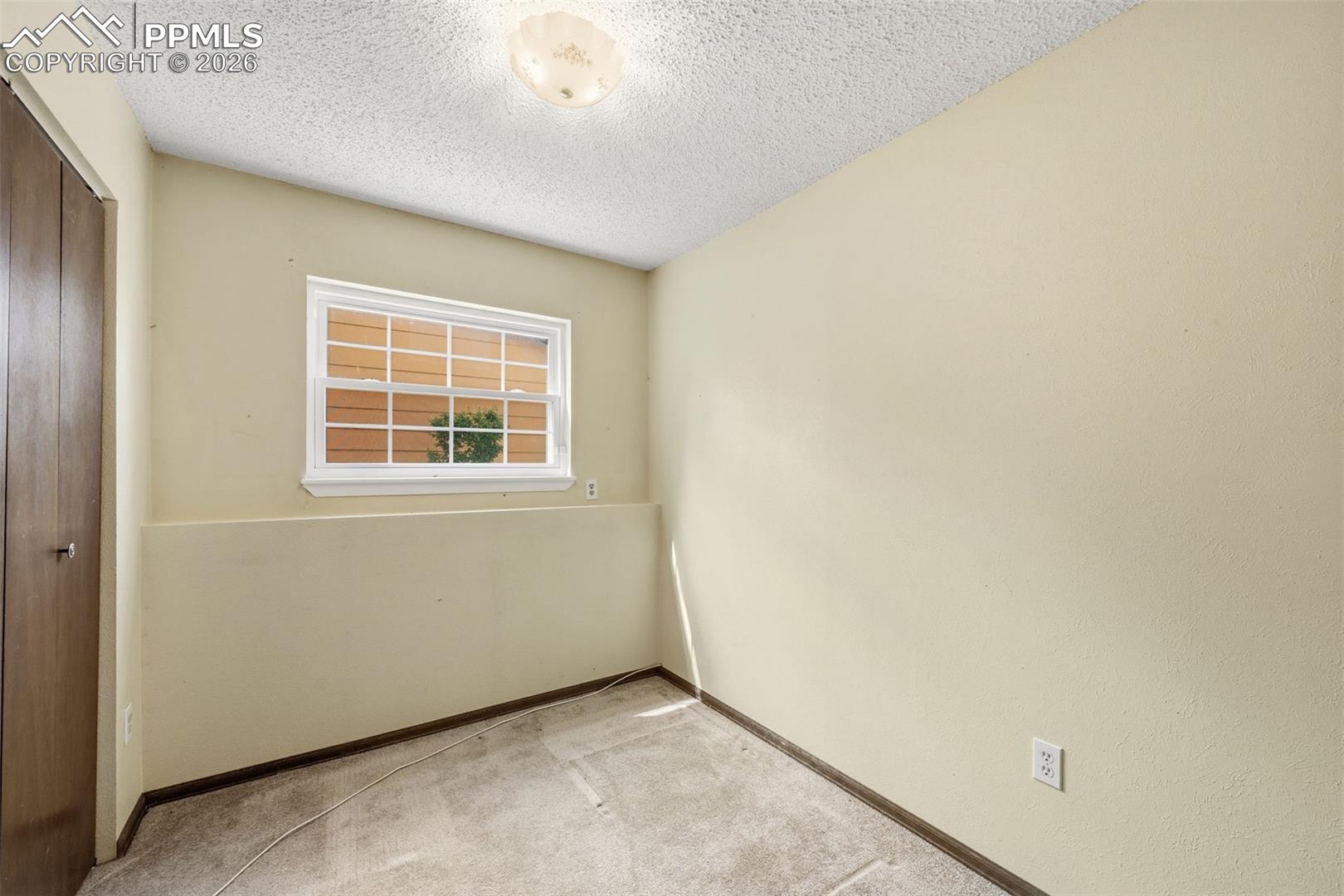 6035 Eagles Nest Court