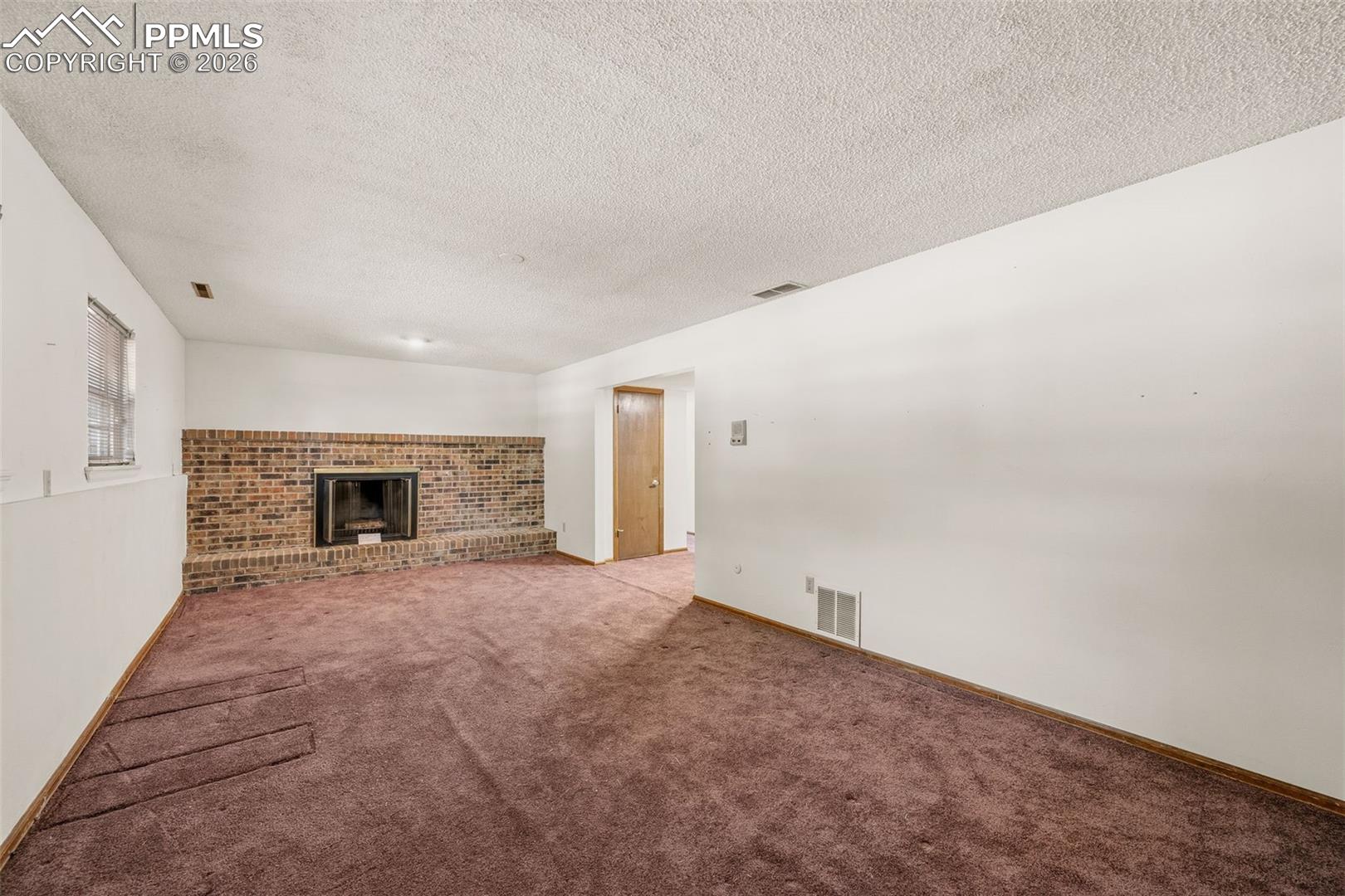 6035 Eagles Nest Court