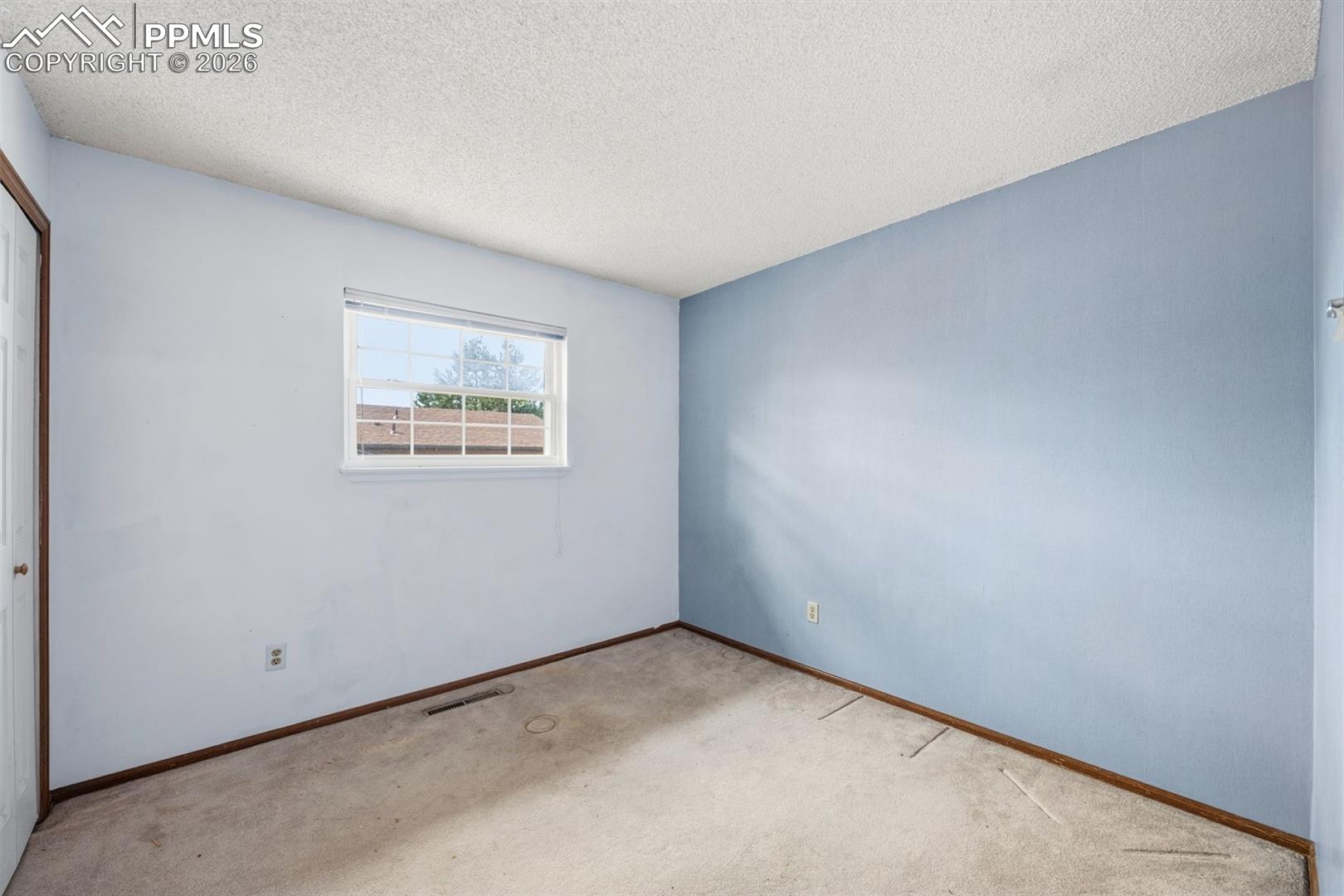 6035 Eagles Nest Court
