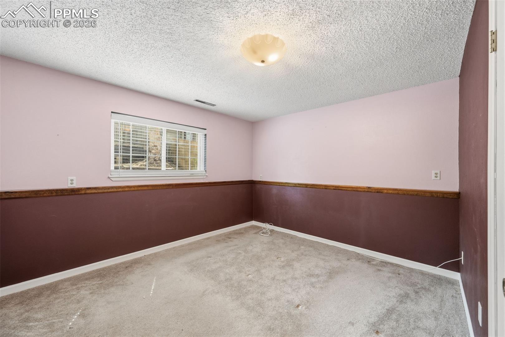 6035 Eagles Nest Court